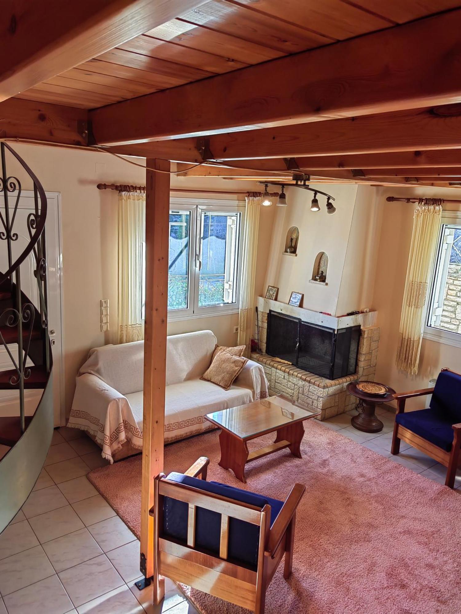 칼라브리타 Plataniotissa Mansion 빌라 외부 사진